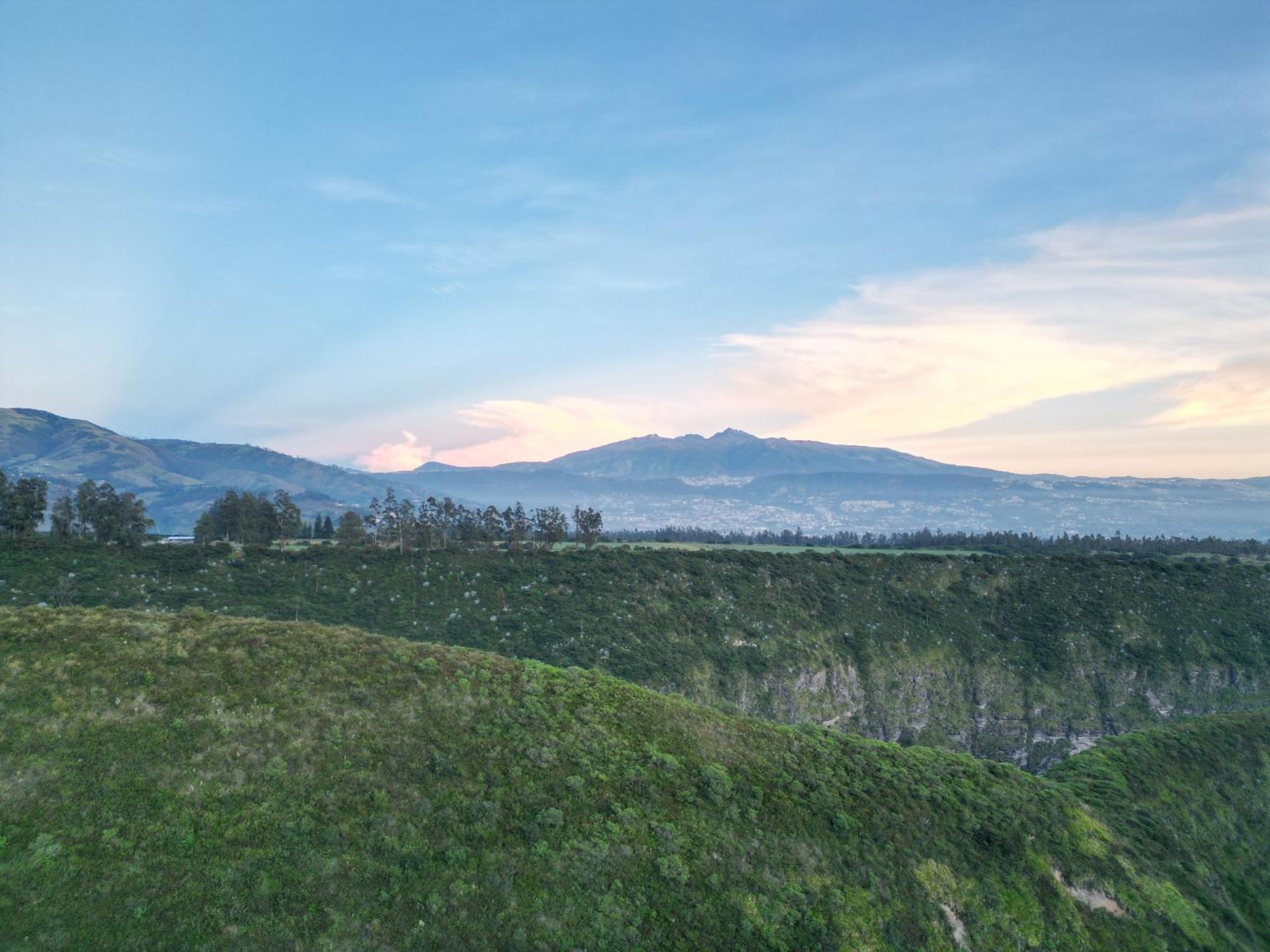 Hacienda Jimenita Wildlife Reserve Puembo ภายนอก รูปภาพ