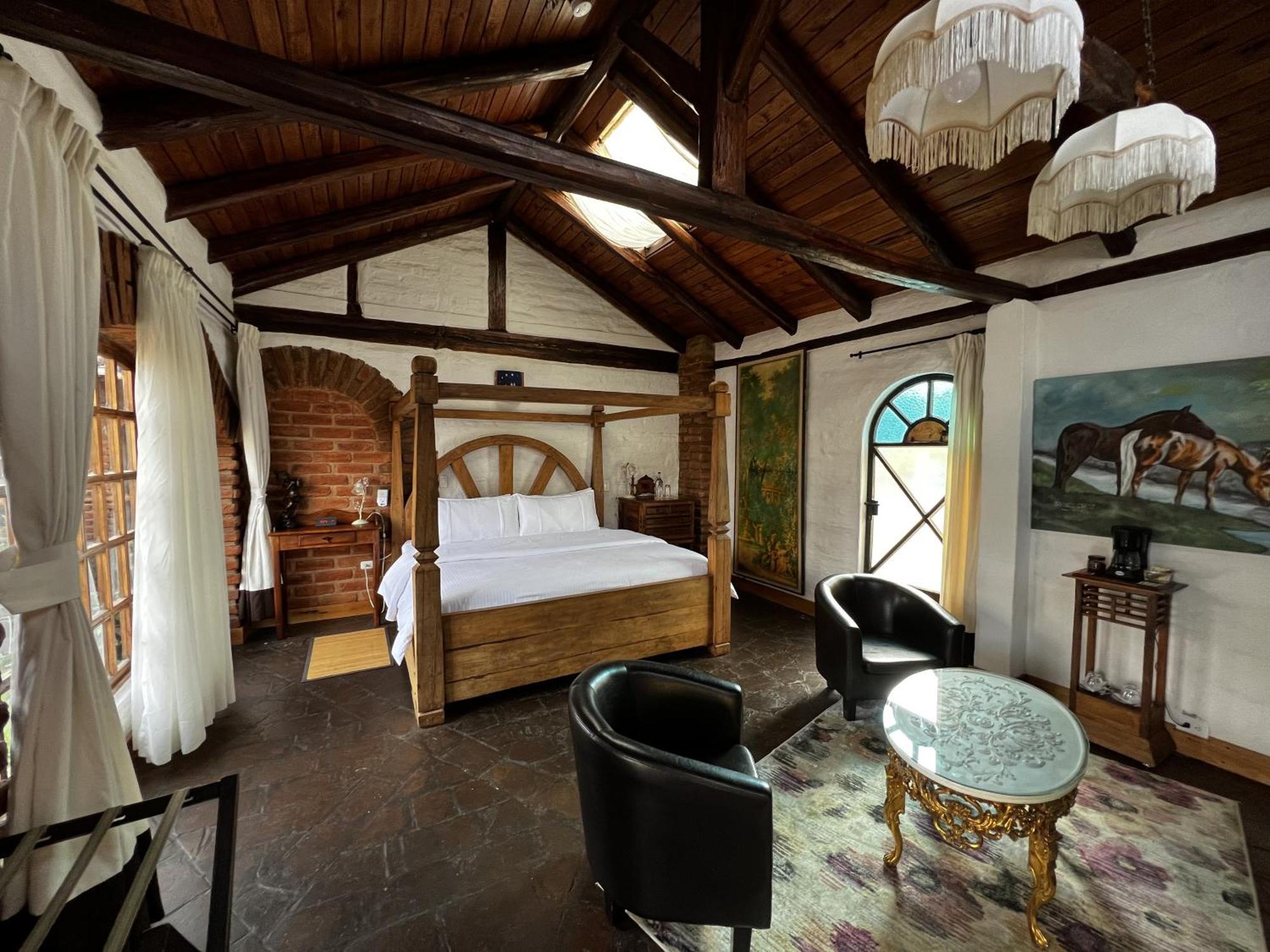 Hacienda Jimenita Wildlife Reserve Puembo ภายนอก รูปภาพ